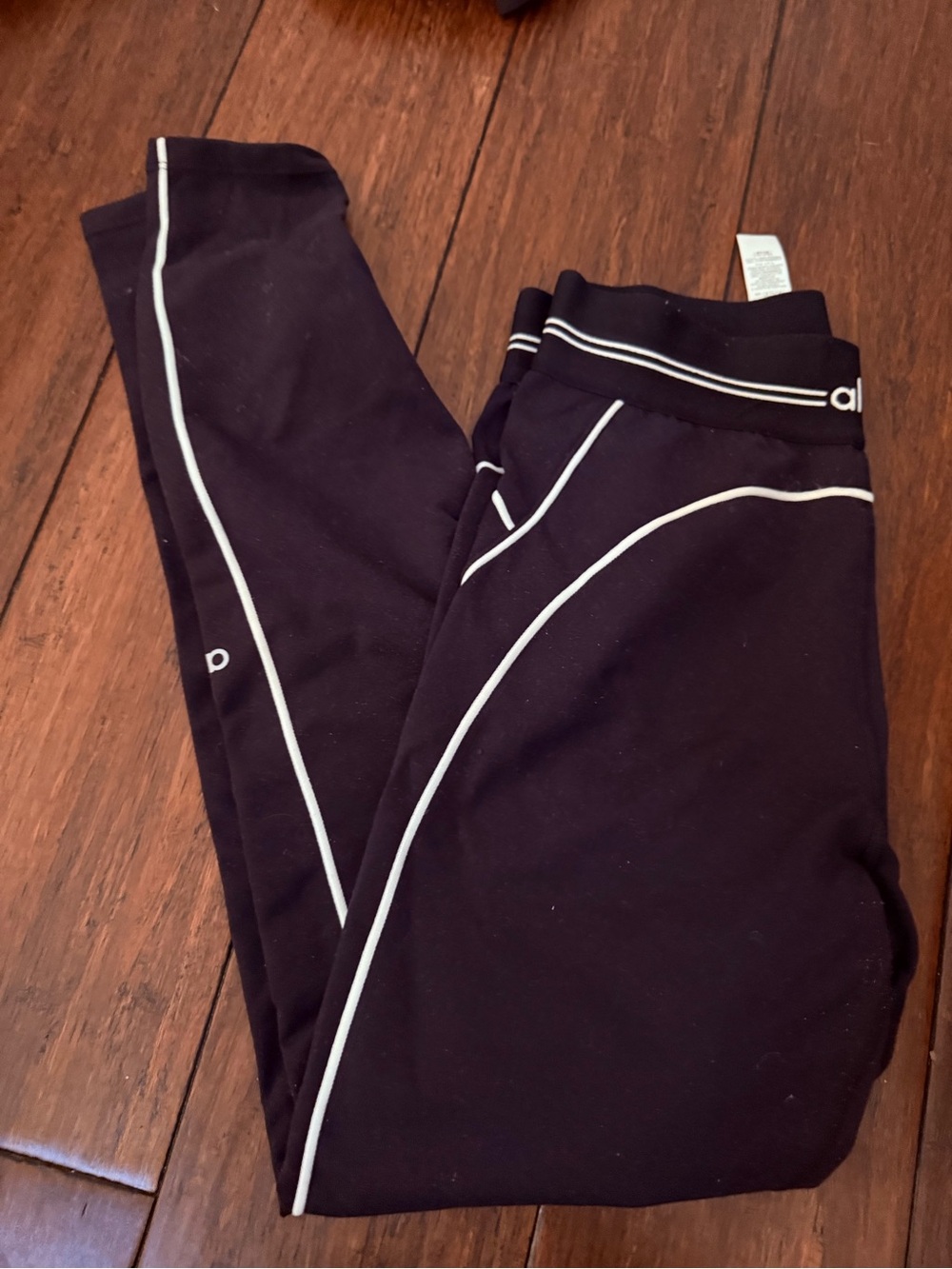 ALO Yoga Black Leggings with White Piping